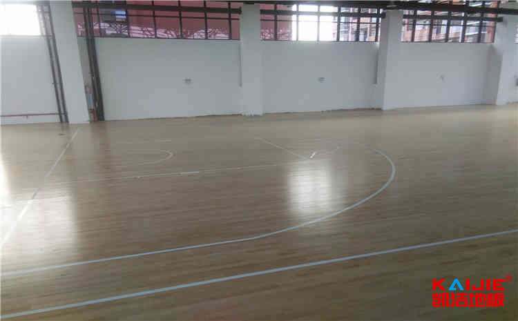 專業(yè)的NBA籃球場木地板批發(fā)價格
