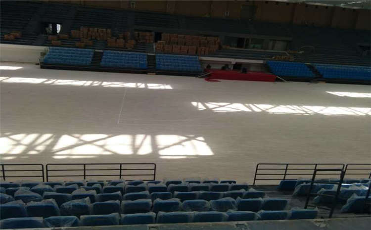 五角楓體育館實(shí)木地板市場價(jià)格表
