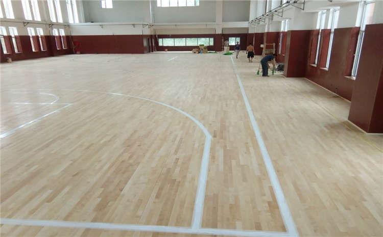 專業的籃球場運動木地板是怎樣的？
